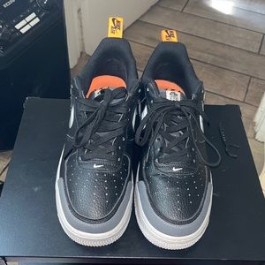Nike Air force 1 low black gray orange size 8½ men